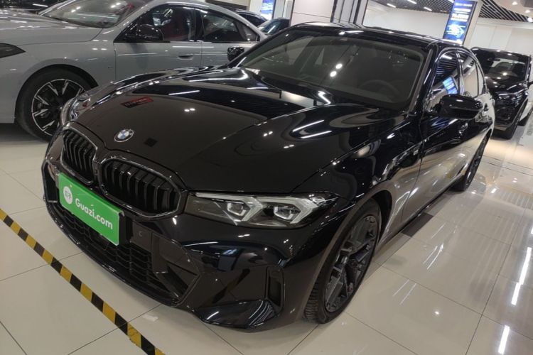 BMW 3 Series 2025 صورة سيارة #2