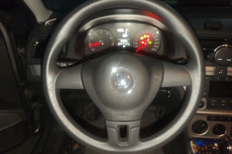 Volkswagen Lavida 2015 car image #11