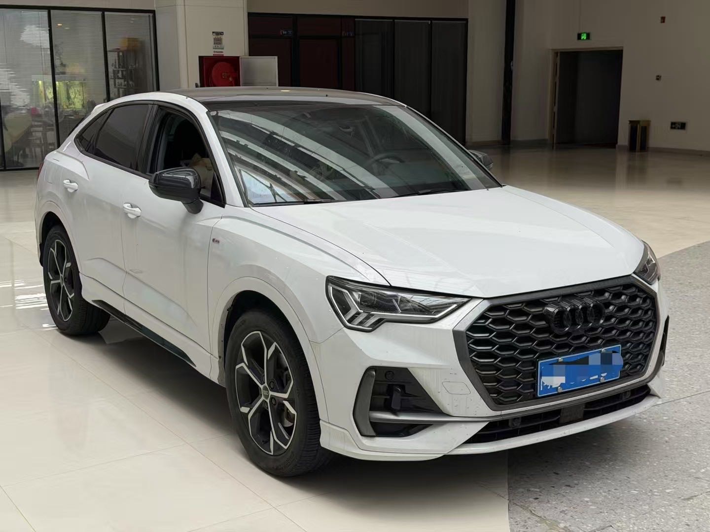Audi Q3 Sportback 2024 car image #2