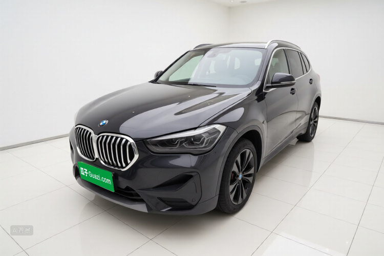 BMW X1 2021 car image #2