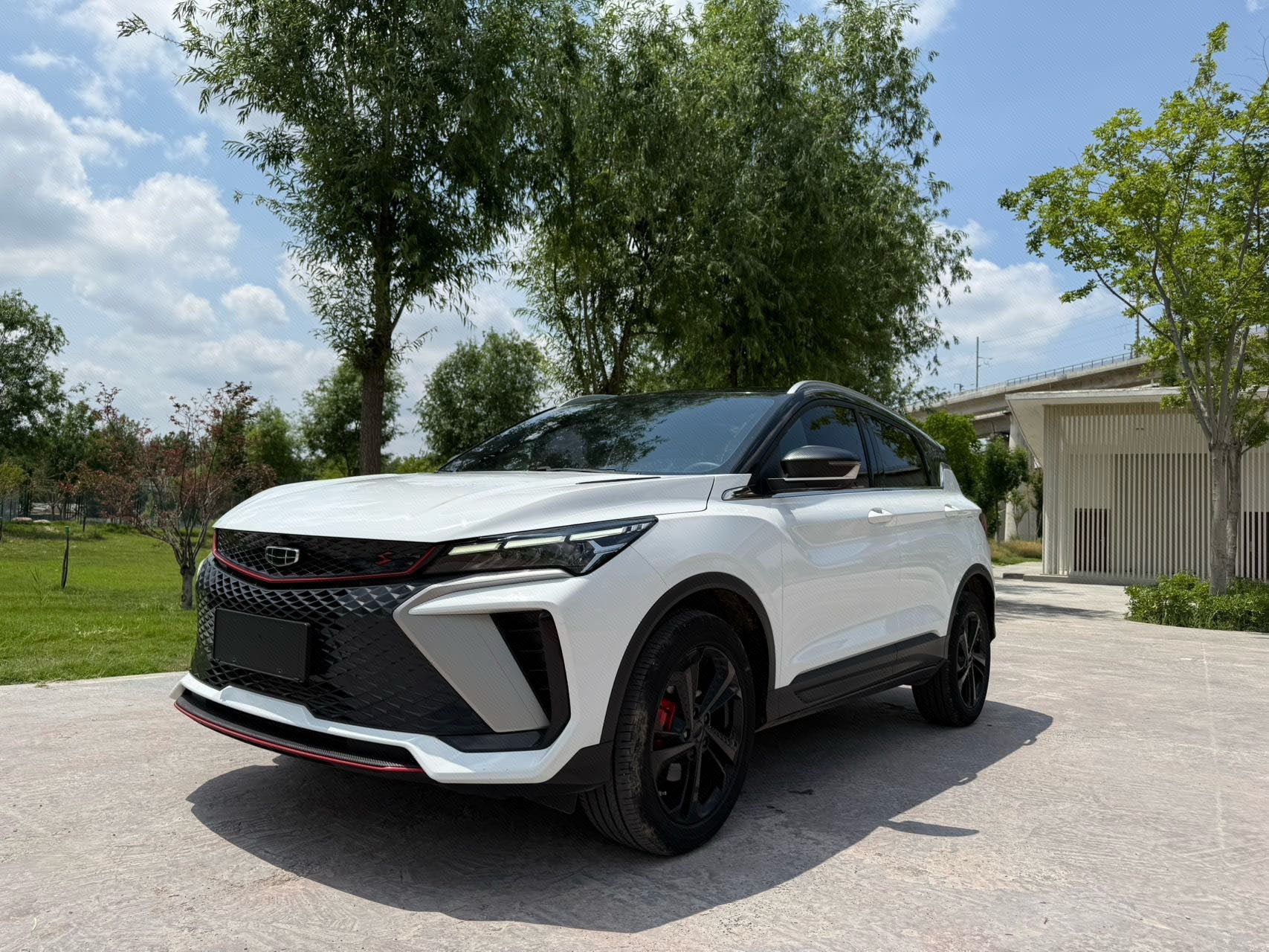 GEELY Coolray 2023 car image 