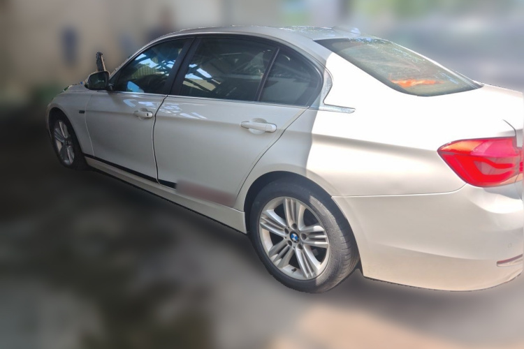 BMW 3 Series 2017 #5 BMW 3 Series 2017 car image #5