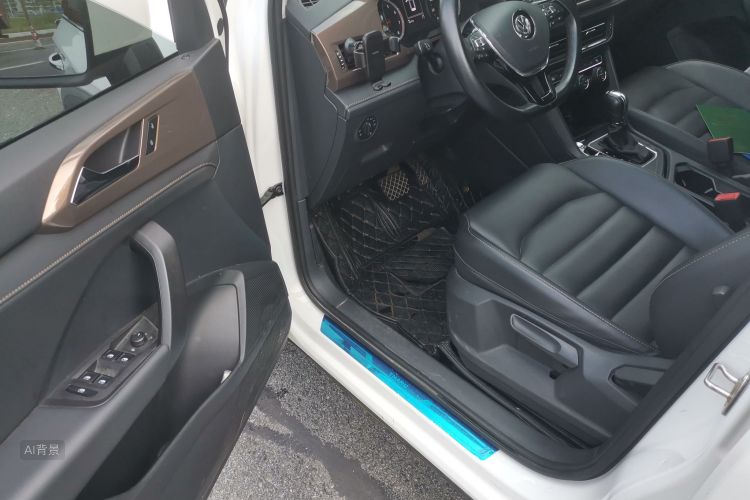 Volkswagen Tharu 2019 #18 Volkswagen Tharu 2019 car image #18