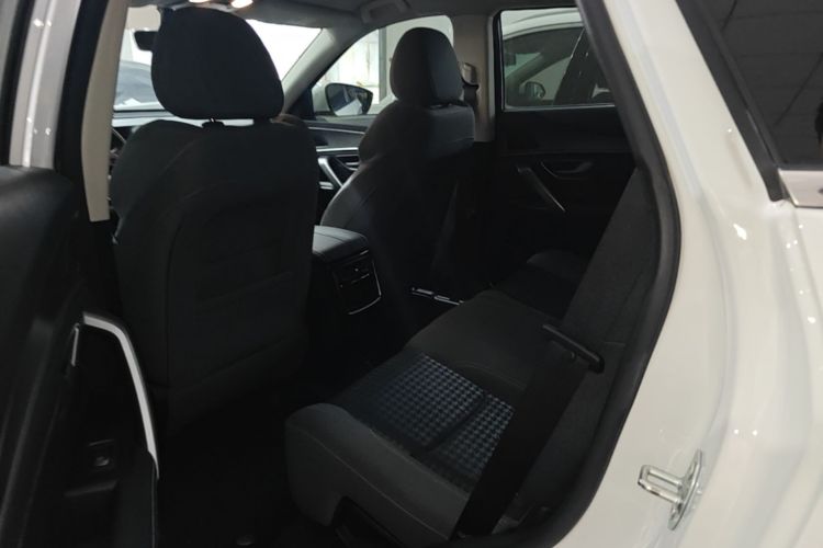 Jetour X70 PLUS 2022 car image #17