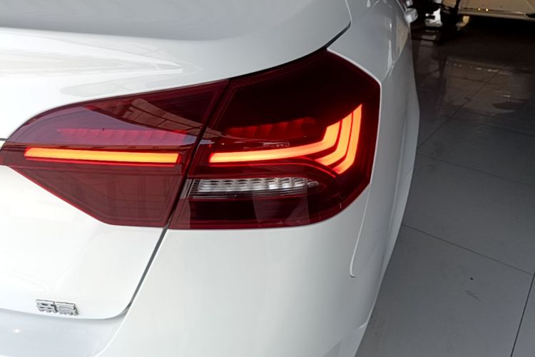 GEELY Emgrand 2021 #8 GEELY Emgrand 2021 immagine di auto #8