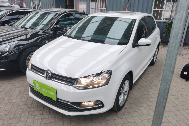 Volkswagen Polo 2018 car image #2