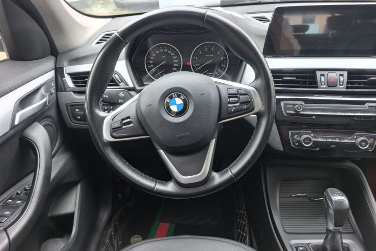 BMW X1 2017 #15 BMW X1 2017 car image #15