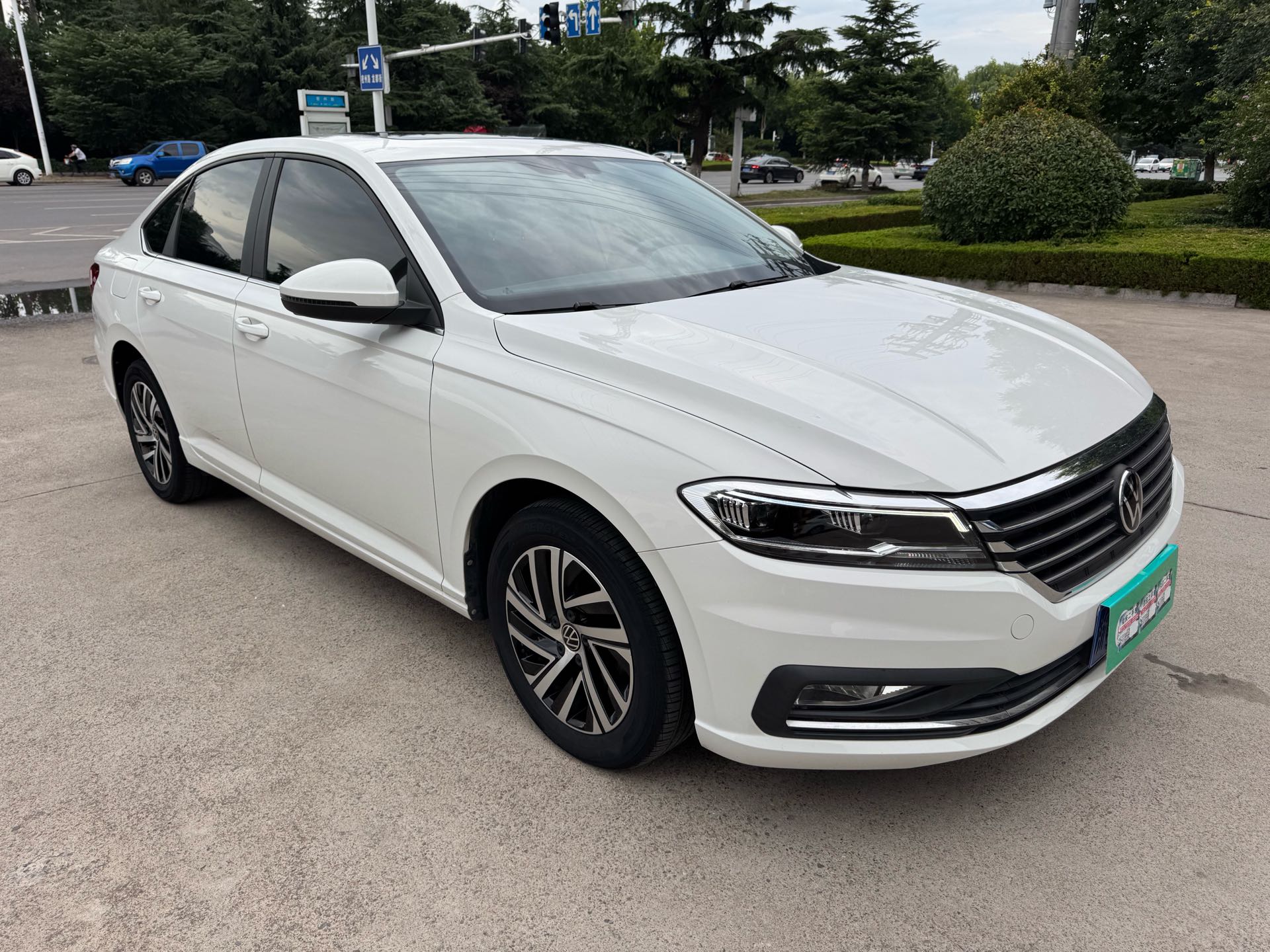 2023 imagen de coche #2