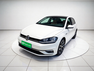 Volkswagen Golf 2020 car image 