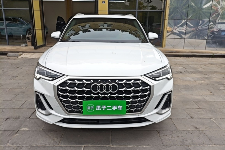 Audi Q3 2024 #3 Audi Q3 2024 car image #3