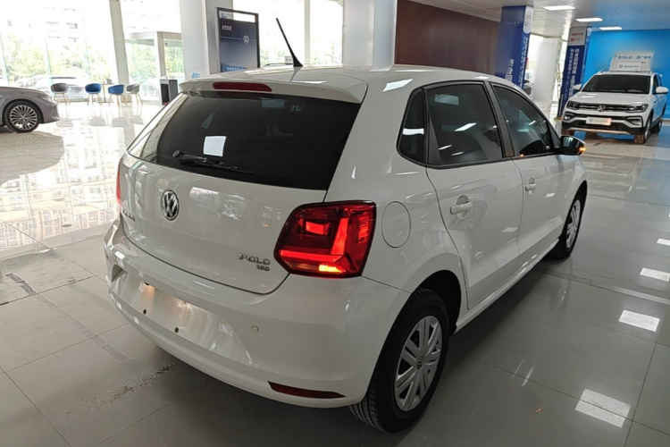 Volkswagen Polo 2019 car image #7