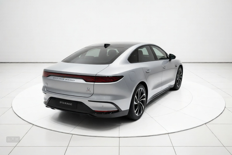 BYD Han 2025 car image #6