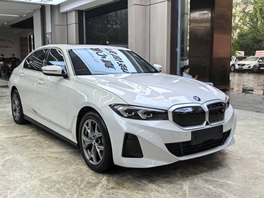 BMW i3 2024 immagine di auto #3