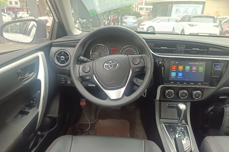 Toyota Corolla 2019 #11 Toyota Corolla 2019 car image #11
