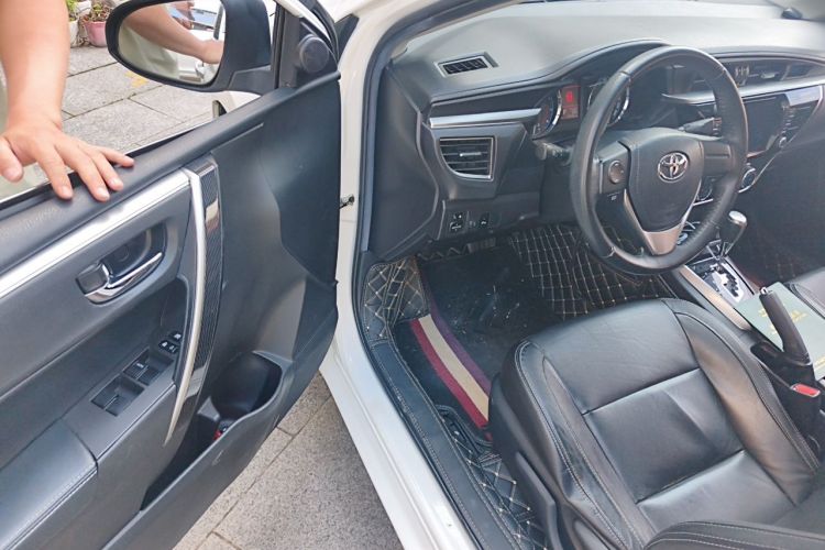 Toyota Corolla 2015 #9 Toyota Corolla 2015 car image #9