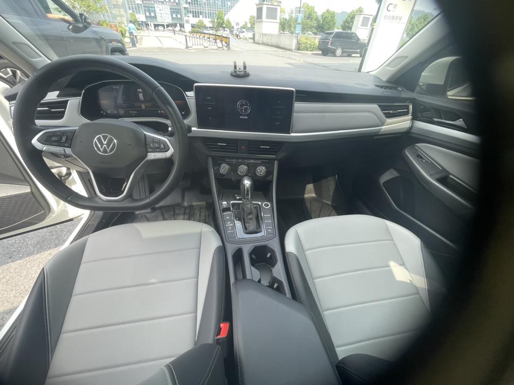 Volkswagen Bora 2023 immagine di auto #8