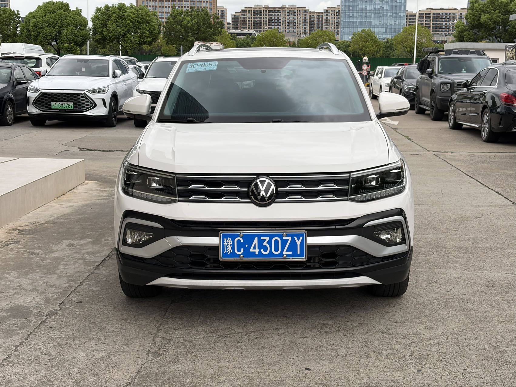 Volkswagen T-Cross 2021 immagine di auto 