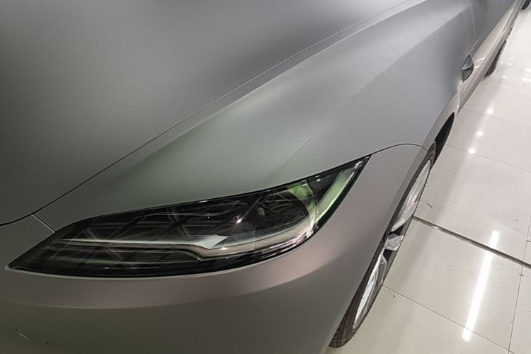Tesla Model 3 2024 car image #23