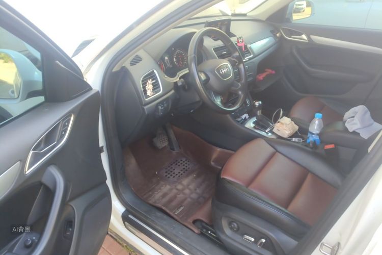 Audi Q3 2018 immagine di auto #18
