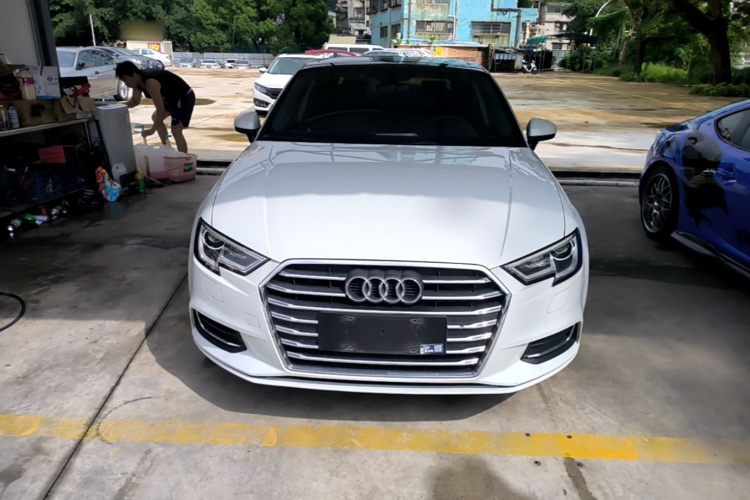 Audi A3 2020 car image #3