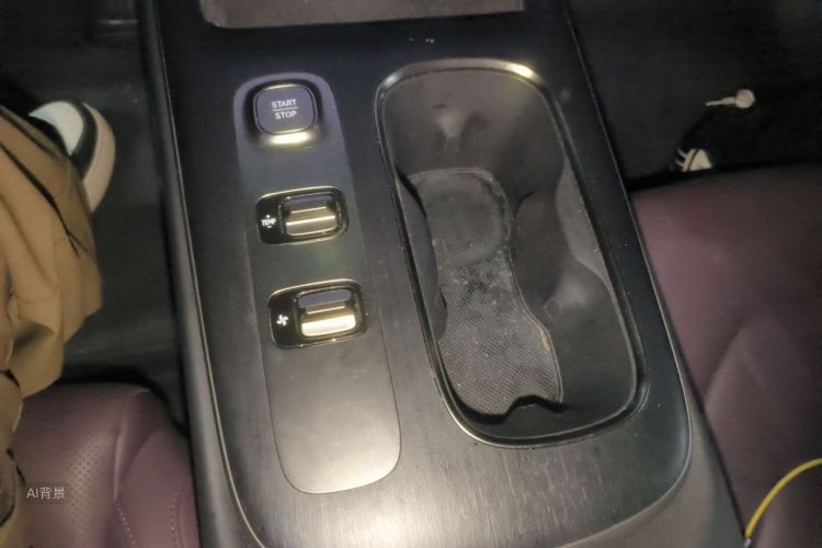 MI SU7 2025 car image #16