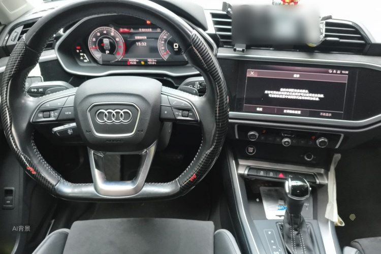 Audi Q3 2021 car image #12