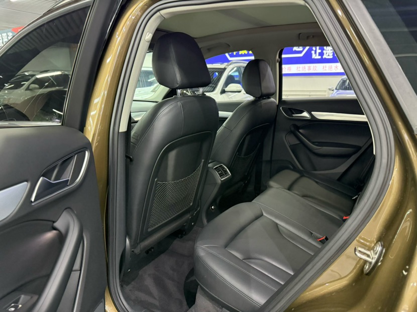 Audi Q3 2015 #5 Audi Q3 2015 car image #5