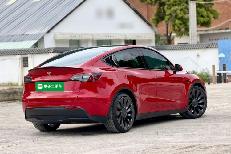 Tesla Model Y 2021 car image #7