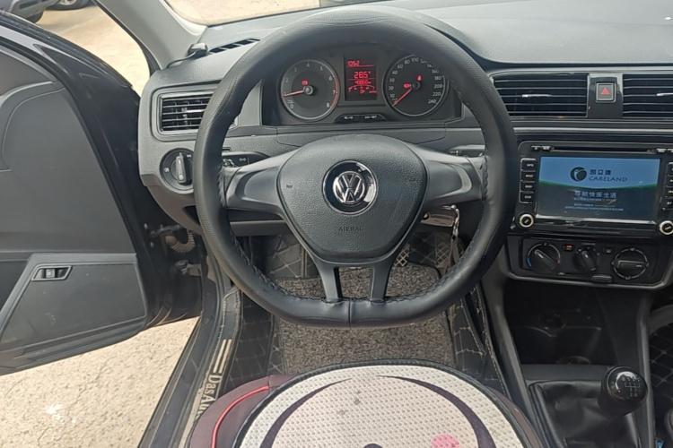 Volkswagen Santana 2017 #11 Volkswagen Santana 2017 car image #11