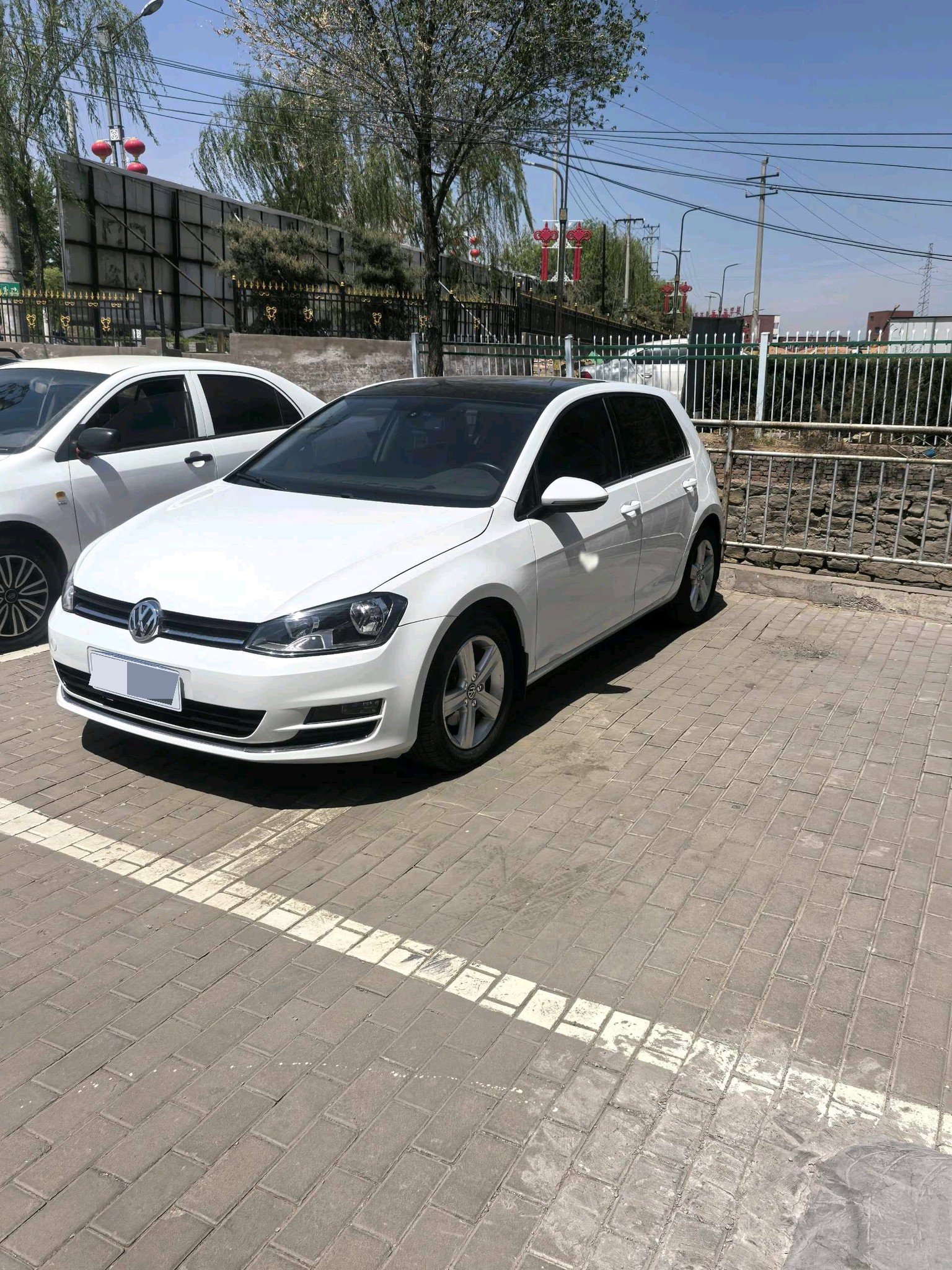 Volkswagen Golf 2015 Volkswagen Golf 2015 car image