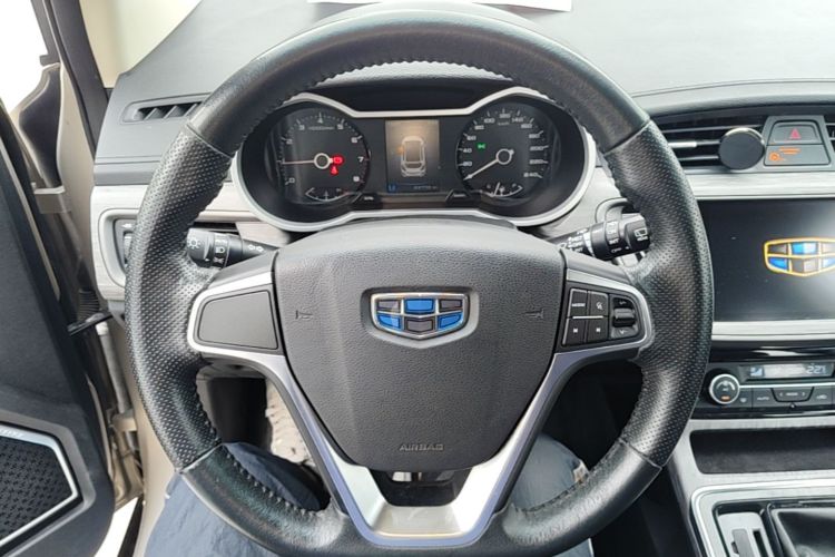 GEELY Emgrand GS 2018 car image #11