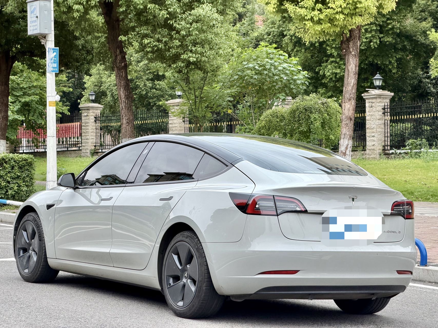 Tesla Model 3 2022 immagine di auto #8
