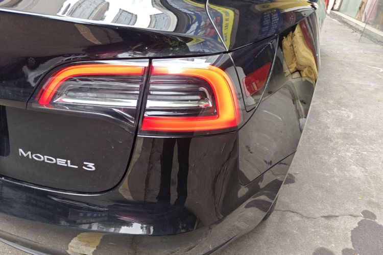 Tesla Model 3 2022 car image #8