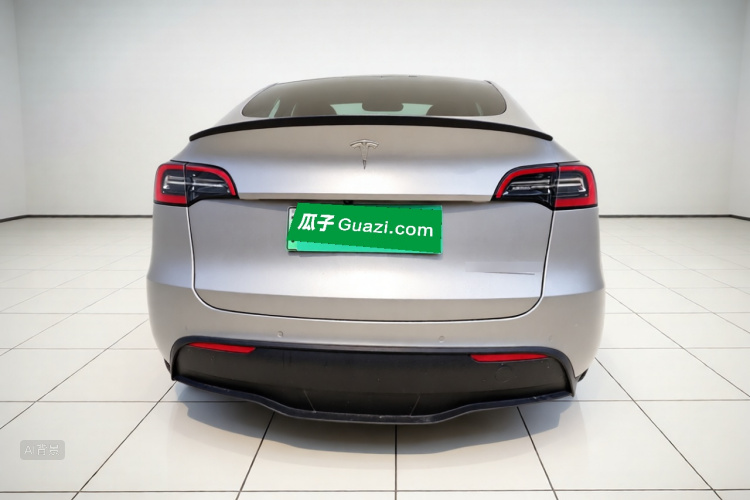 Tesla Model Y 2023 #6 Tesla Model Y 2023 car image #6