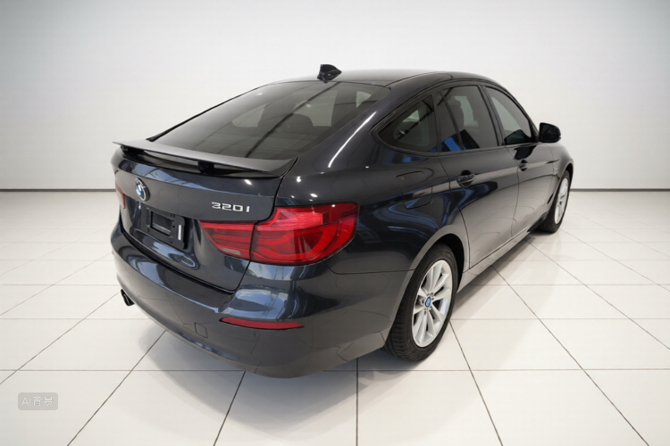 BMW 3 Series GT 2017 #5 BMW 3 Series GT 2017 car image #5