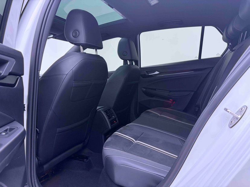 Volkswagen Golf 2022 #8 Volkswagen Golf 2022 car image #8