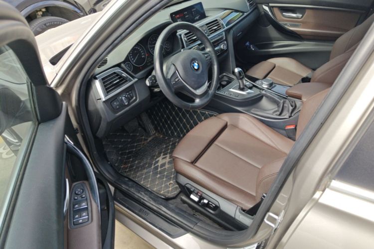 BMW 3 Series 2018 #16 BMW 3 Series 2018 car image #16