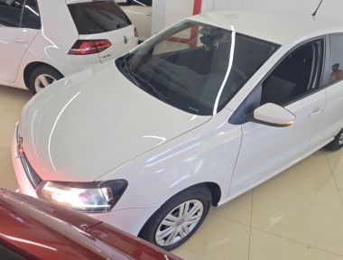Volkswagen Polo 2018 car image 