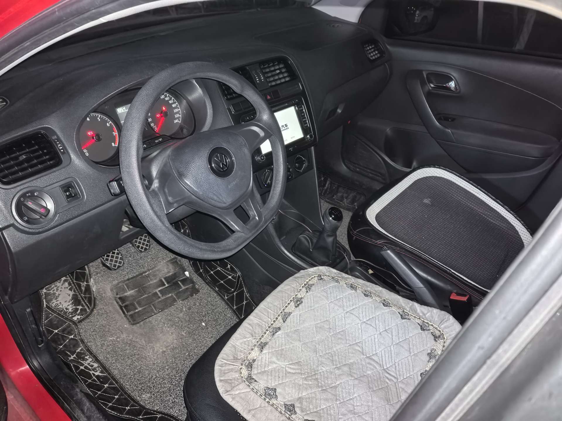 Volkswagen Polo 2017 #4 Volkswagen Polo 2017 car image #4