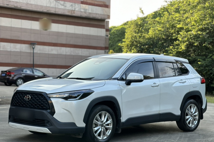 Toyota Corolla Cross 2024 car image #2