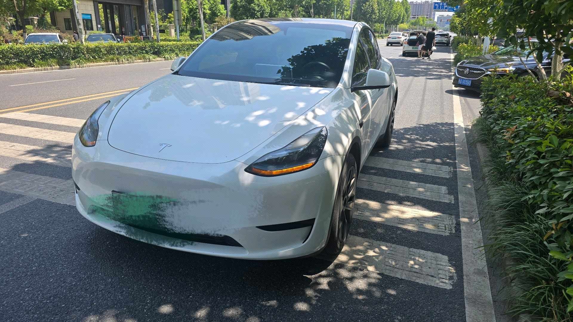 Tesla Model Y 2024 Tesla Model Y 2024 car image