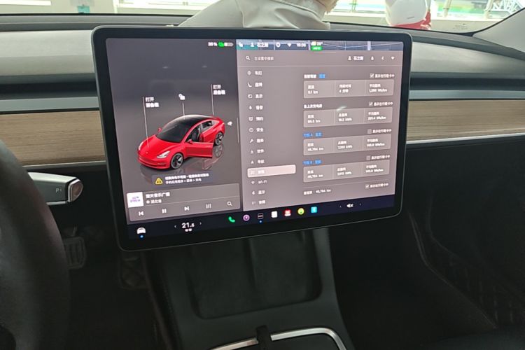Tesla Model 3 2022 car image #13