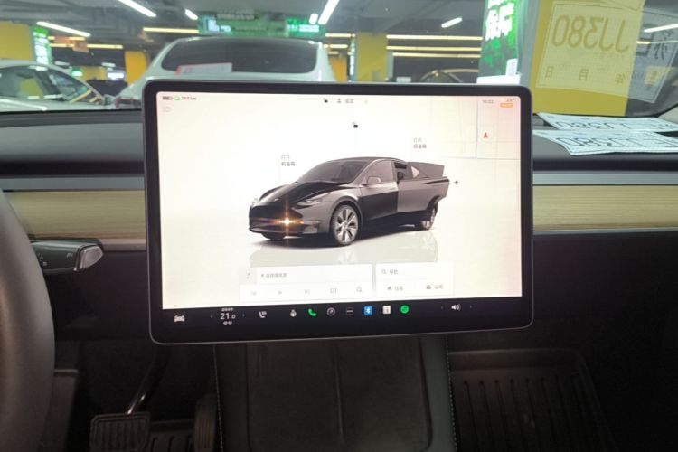 Tesla Model Y 2022 #17 Tesla Model Y 2022 car image #17
