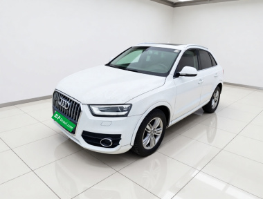 Audi Q3 2015 Audi Q3 2015 immagine di auto