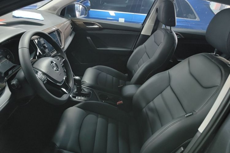 Volkswagen Tharu 2019 #15 Volkswagen Tharu 2019 صورة سيارة #15