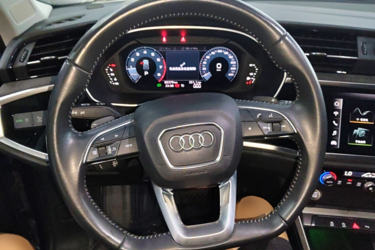 Audi Q3 2020 صورة سيارة #11