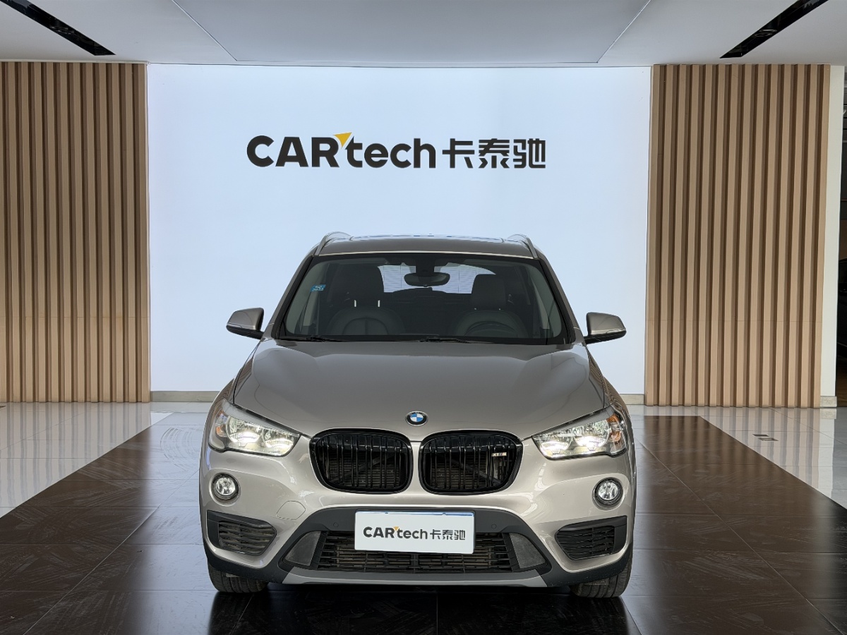 BMW X1 2018 #2 BMW X1 2018 صورة سيارة #2