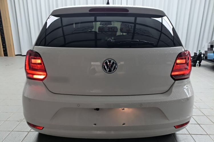 Volkswagen Polo 2015 #6 Volkswagen Polo 2015 car image #6