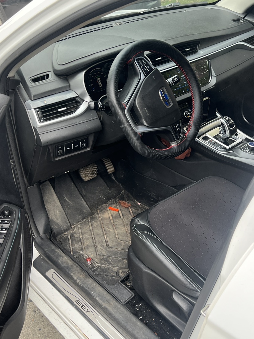 GEELY Emgrand New Energy 2018 car image #3