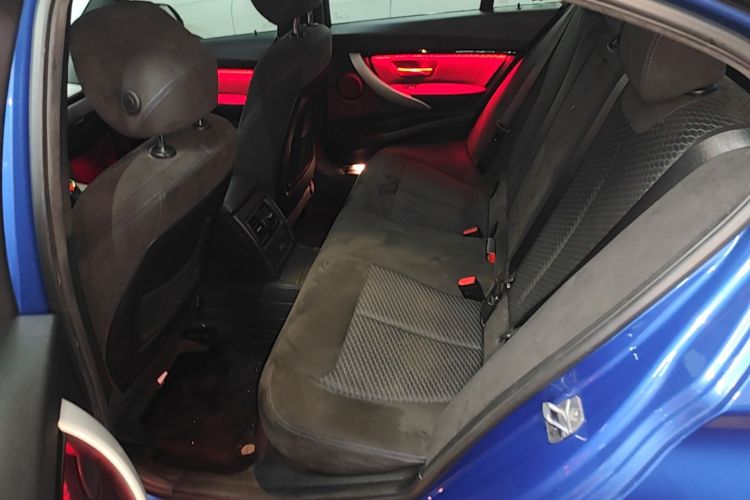 BMW 3 Series 2017 car image #17
